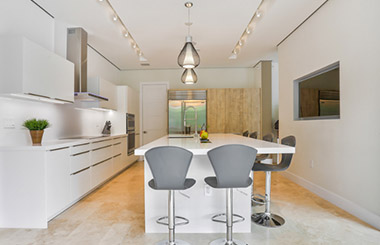 Lacquer 33 Lacquer 33