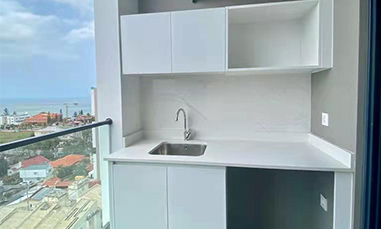 Balkonová skříňka