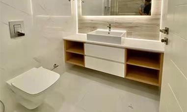 koupelnová skříňka