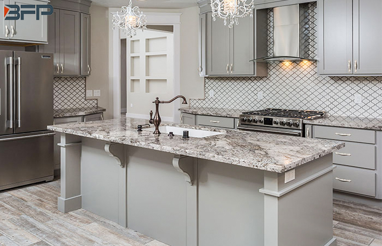 Fehér konyhai szekrények