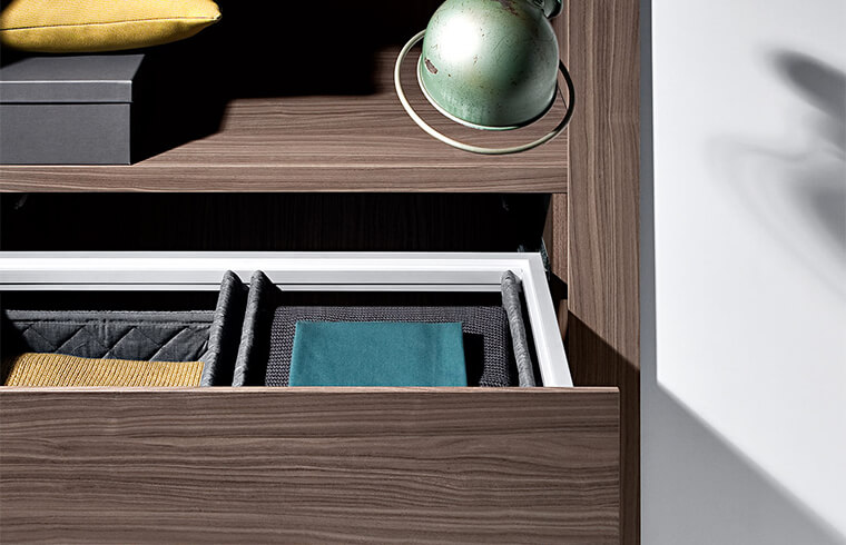 Walk In Closet Melamin Gaya Eropa