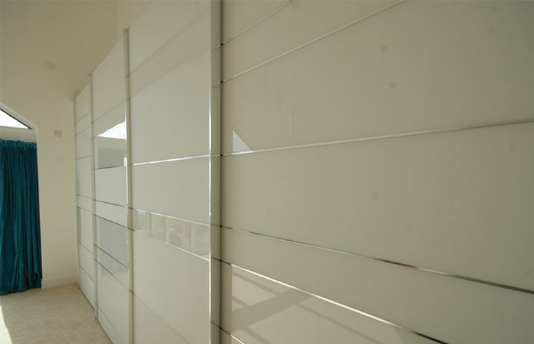 Modern High Gloss Sliding Door Wardrobe