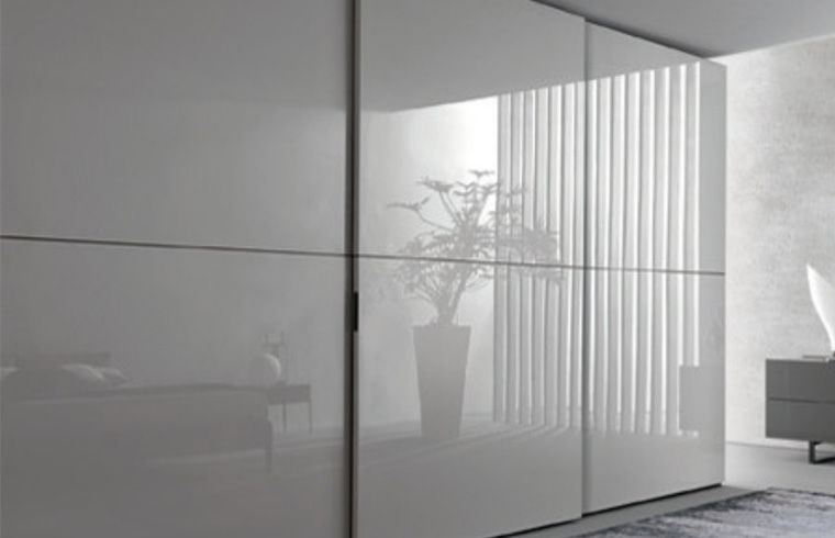 High Quality Wardrobe with Sliding Door