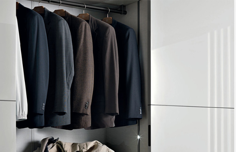 High Quality Wardrobe with Sliding Door