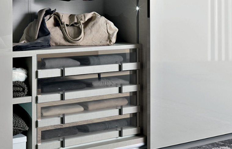 High Quality Wardrobe with Sliding Door