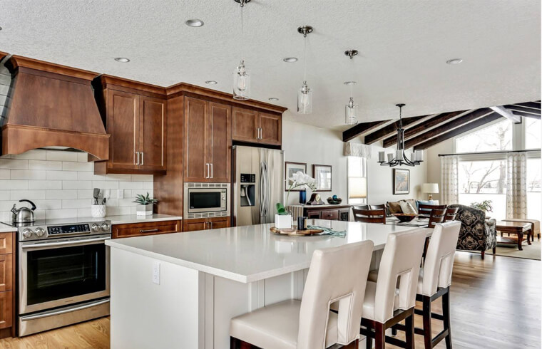 High End Luxurious Oak Wood Veneer Kitchen Cabinets