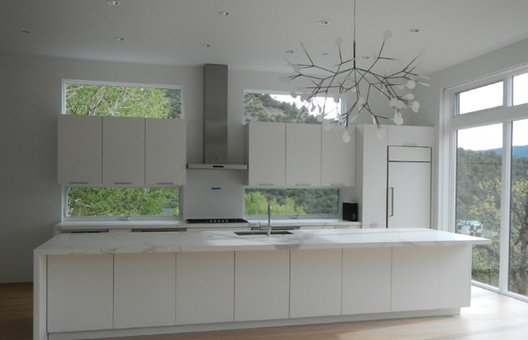 High Gloss PVC Kitchen With Aluminum Handle