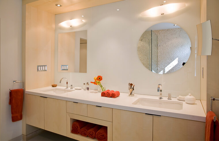 Original Wood Grain TV & Swing Door Wardrobe 