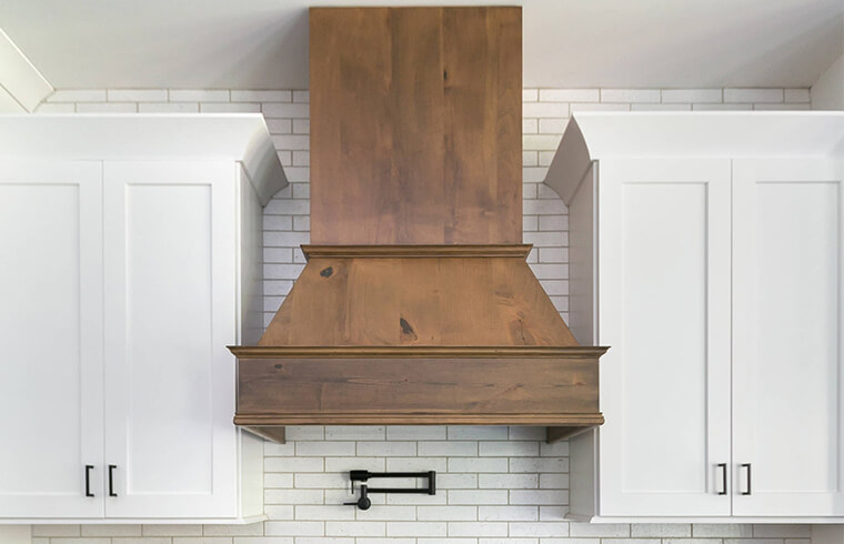 Classic Matt White lacquer with Black Handle Kitchen