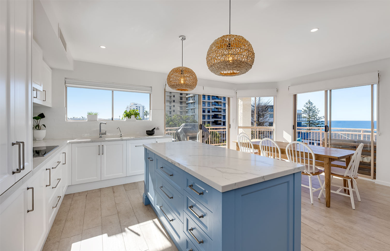 New Styles High Gloss Lacquer  Kitchen Cabinets From China