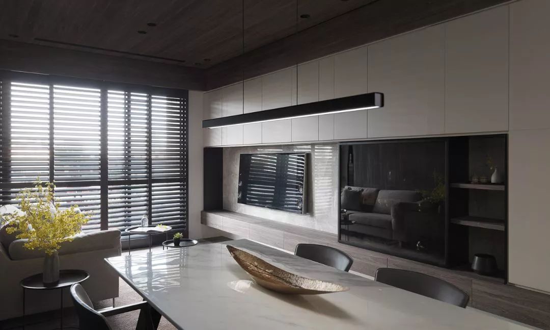 Which TV wall cabinet is better for you?