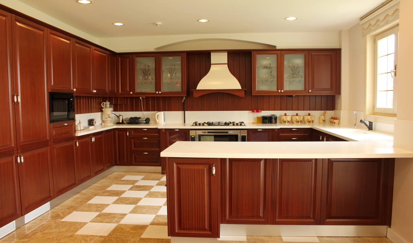 Transitional Style Solid Wood Raised Kitchen Cabinets 