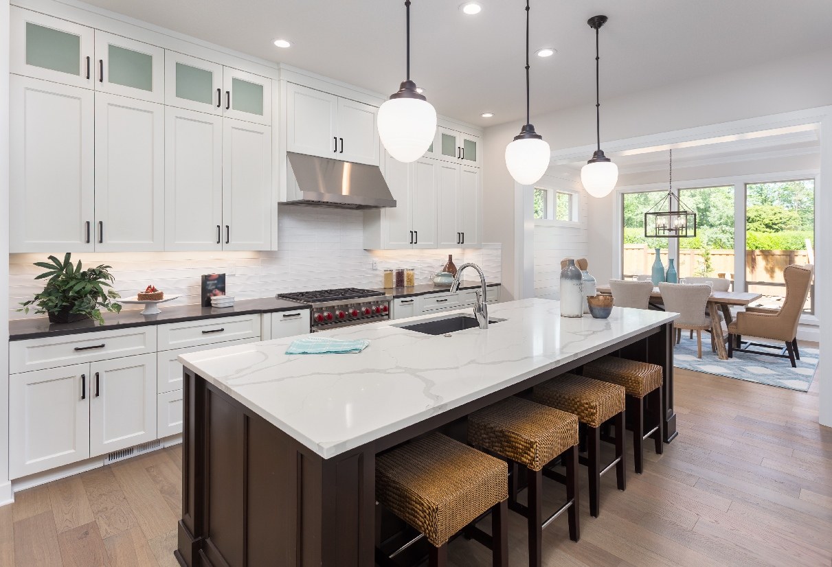 White Shaker Kitchen Cabinets | Premium Custom Transitional Kitchen Cabinetry  - BFP Cabinetry